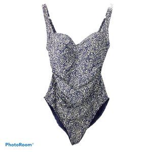 NIP TUCK Sz 8 One Piece Navy Cream pattern Ruched